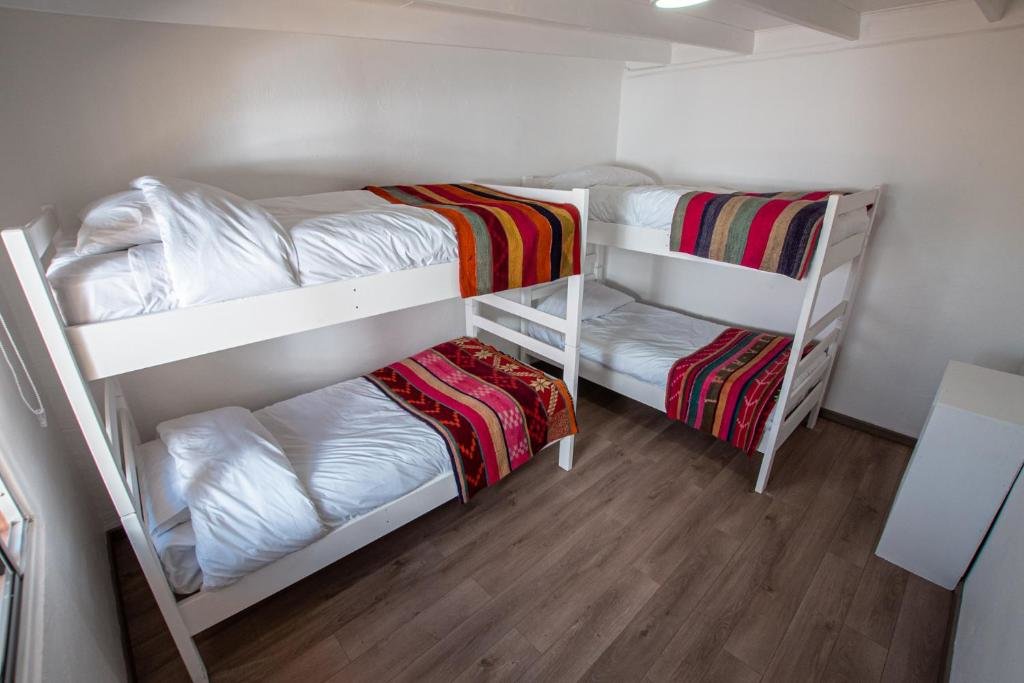 Кровать в общем номере (мужской номер) Hostal Copart