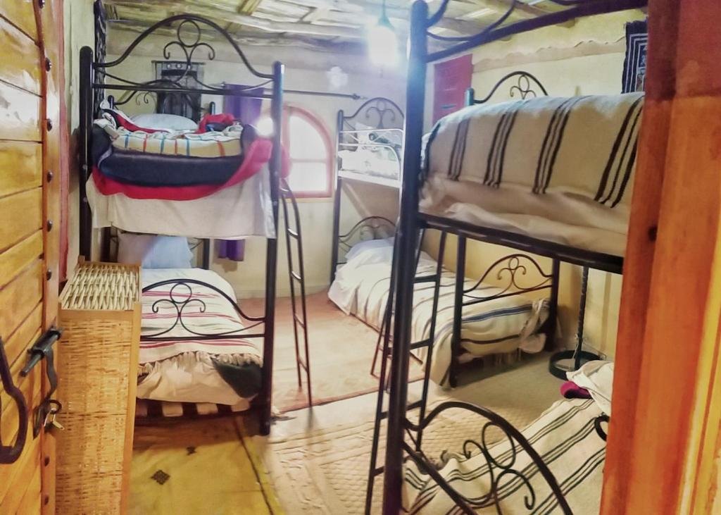 Кровать в общем номере Dar Tiwira - Hostel