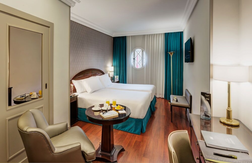 Двухместный номер Classic Отель Sercotel Gran Hotel Conde Duque