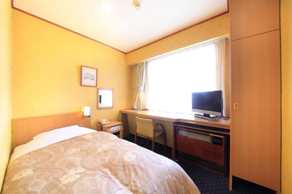 Standard room Niigata Station Hotel