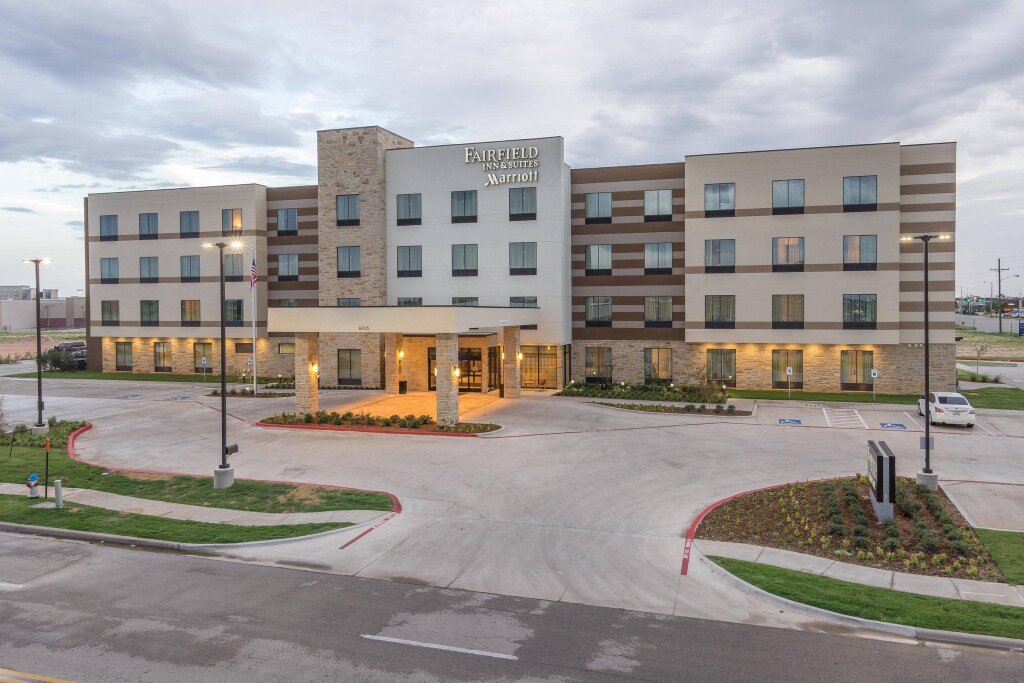 Люкс Fairfield Inn & Suites by Marriott Lubbock Southwest