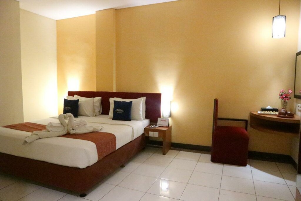 Двухместный номер Deluxe Hotel Marlin Pekalongan by Dafam Hotels