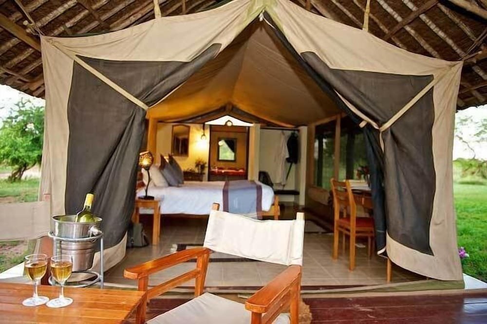 Tente Voyager Ziwani Tented Camp