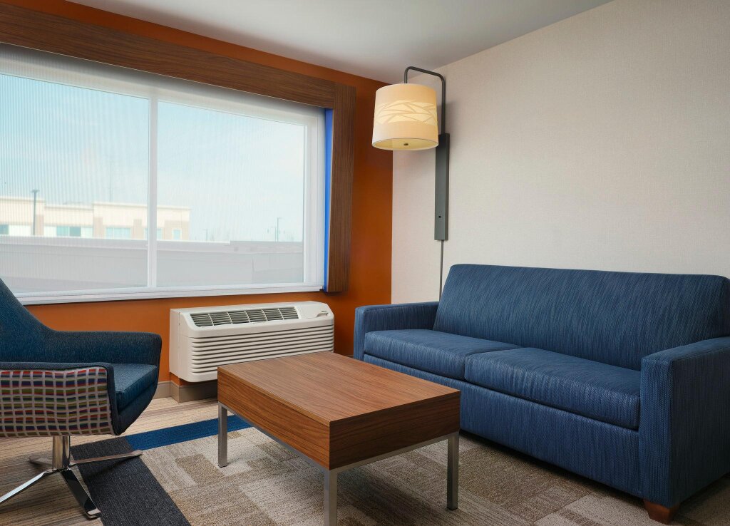 Suite cuádruple Holiday Inn Express & Suites Lockport, an IHG Hotel