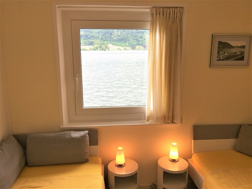 Шале Direct on Lugano Lake: Take a Swim From Your Villa