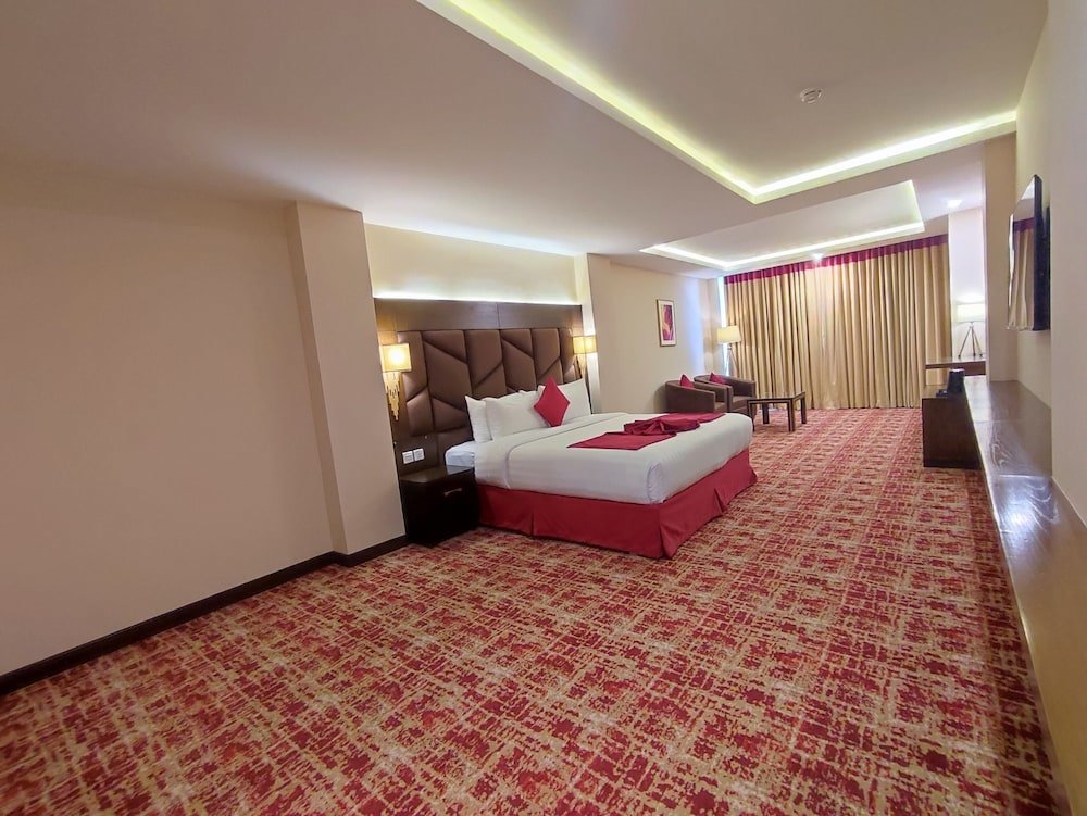Standard Doppel Zimmer Ramada by Wyndham Murree Lower Topa Resort