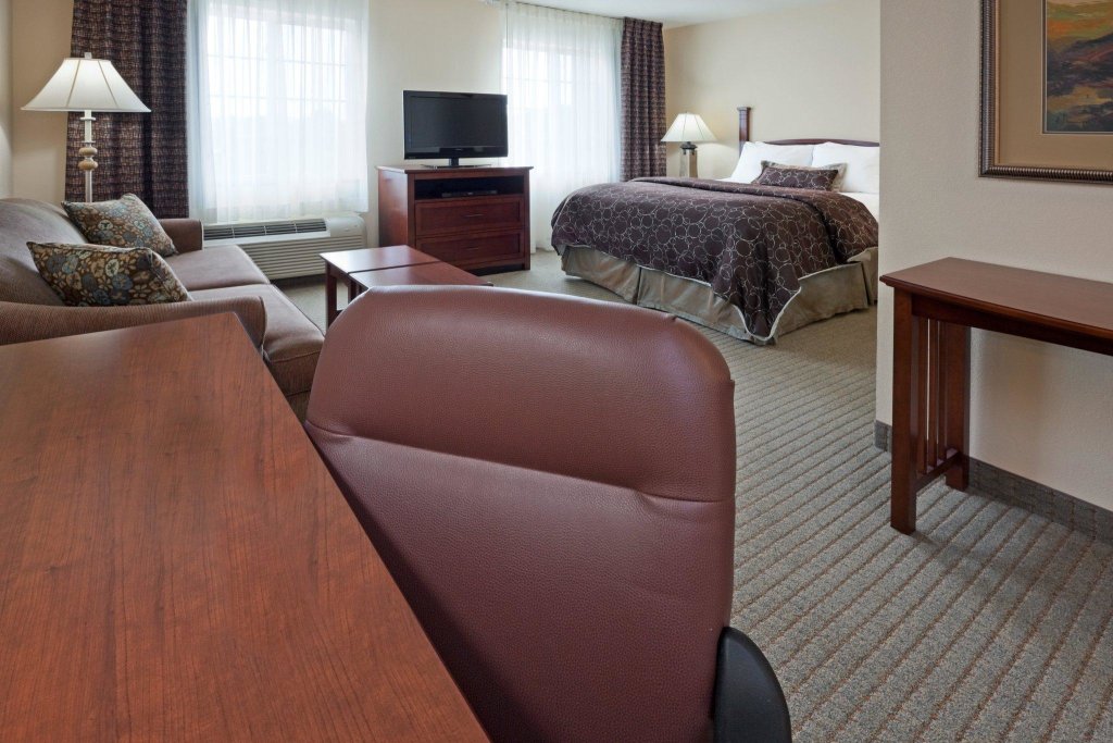 Двухместный люкс Staybridge Suites - Philadelphia Valley Forge 422, an IHG Hotel