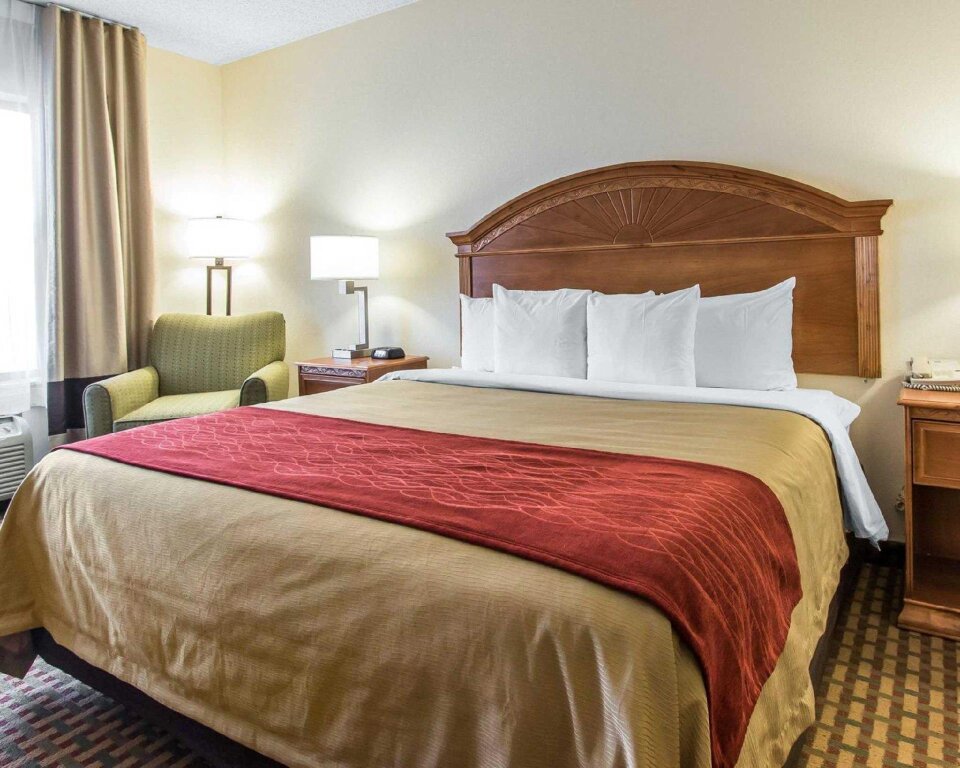 Двухместный люкс c 1 комнатой Garner Hotel Oklahoma City - Quail Springs, an IHG Hotel