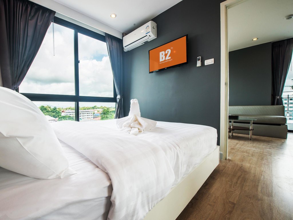 Deluxe room with city view B2 Mae Sot Premier Hotel