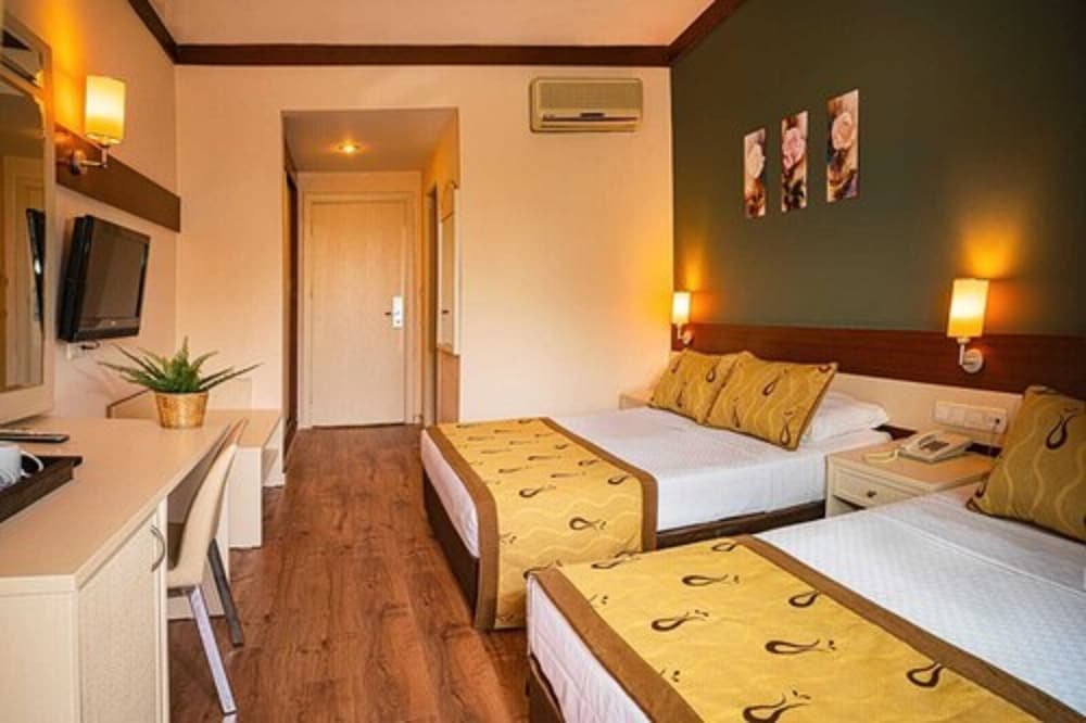 Standard double chambre avec balcon Rose Resort Hotel