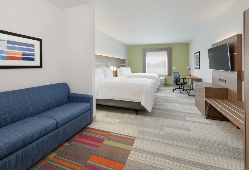 Deluxe suite Holiday Inn Express & Suites Plano - The Colony, an IHG Hotel