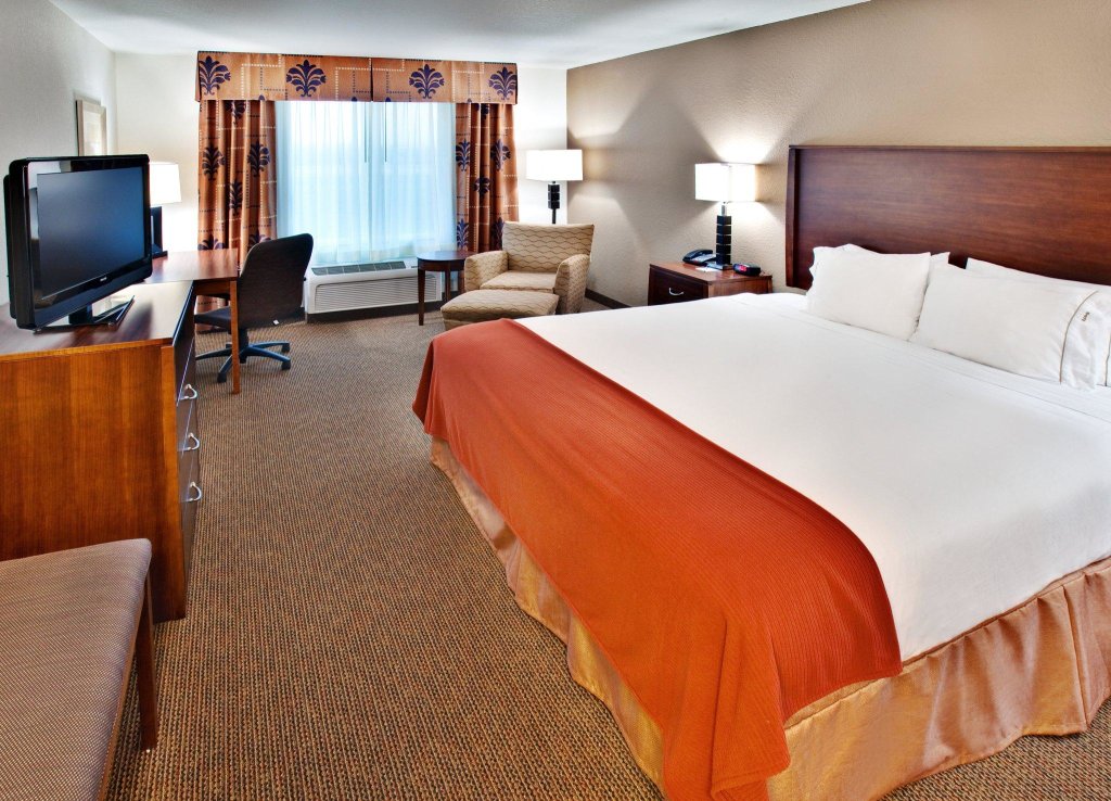 Номер Standard Holiday Inn Express Hotel & Suites - Dubuque West, an IHG Hotel
