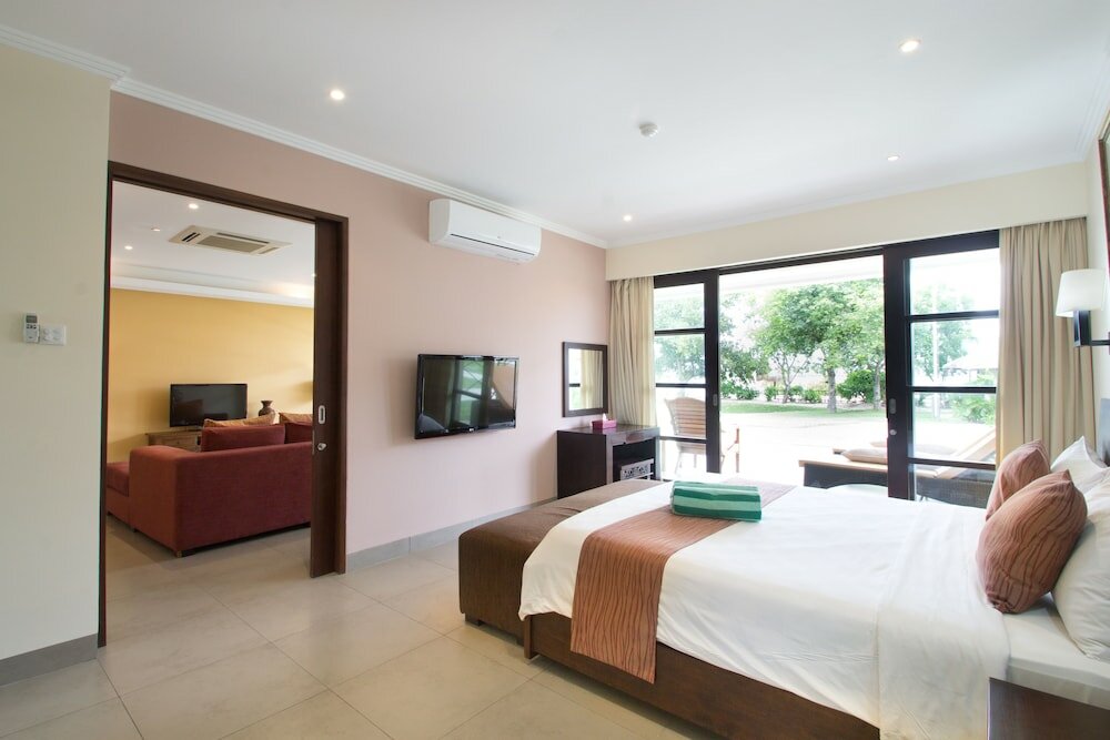 2 Bedrooms Standard room Peninsula Bay Resort