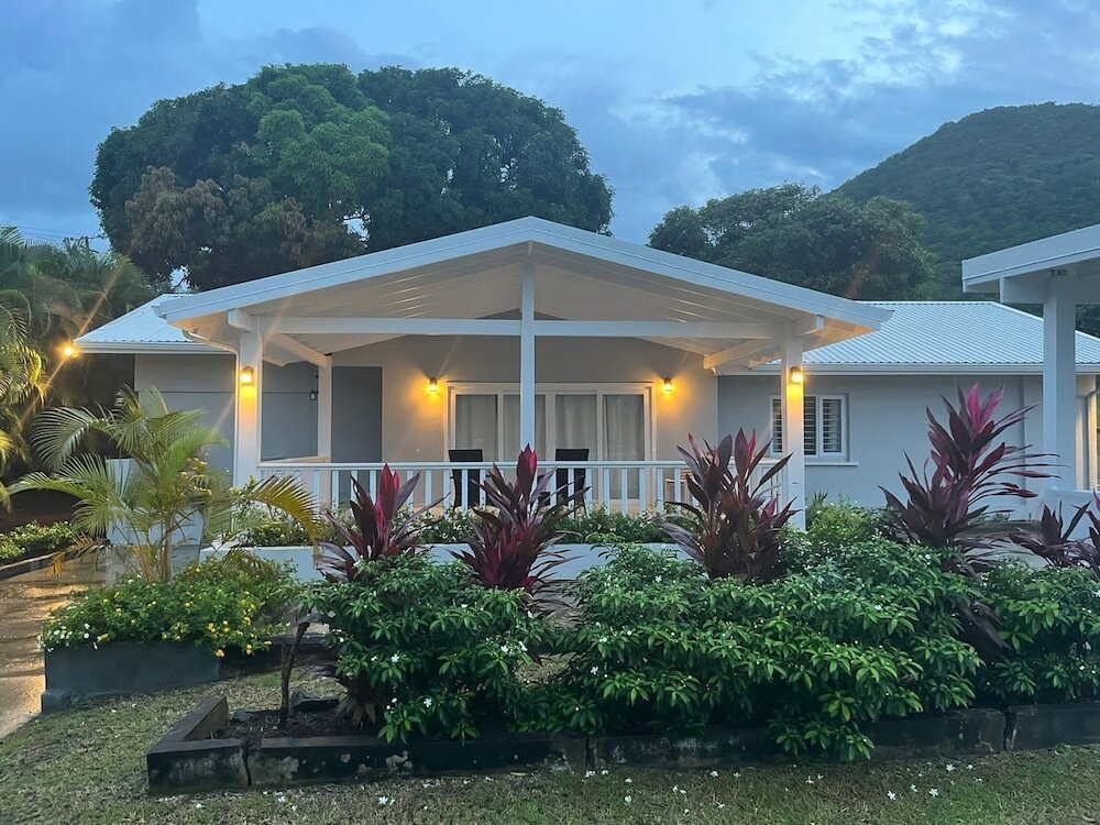 Cabaña The Lane @ Rodney Bay is a Newly Renovated 3 Bedroom House in the Heart of Rodney Bay. 3 Home