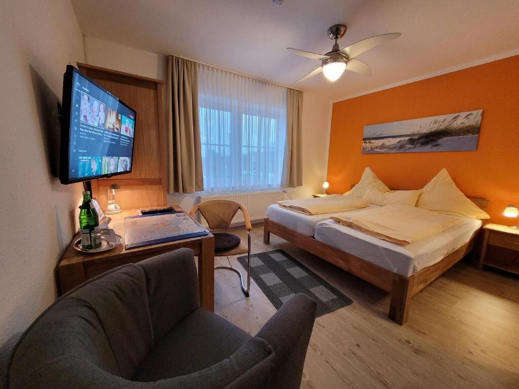 Standard Doppel Zimmer Naturwert Hotel Garni Ursula
