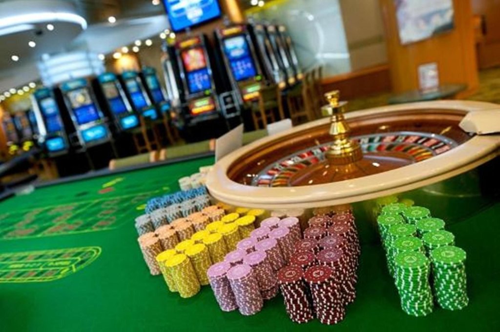 Vegas grand casino зеркало на андроид. Лас Вегас казино. Рулетка в казино в Лас Вегасе. Лас Вегас казино Лотос. Казино интерьер.