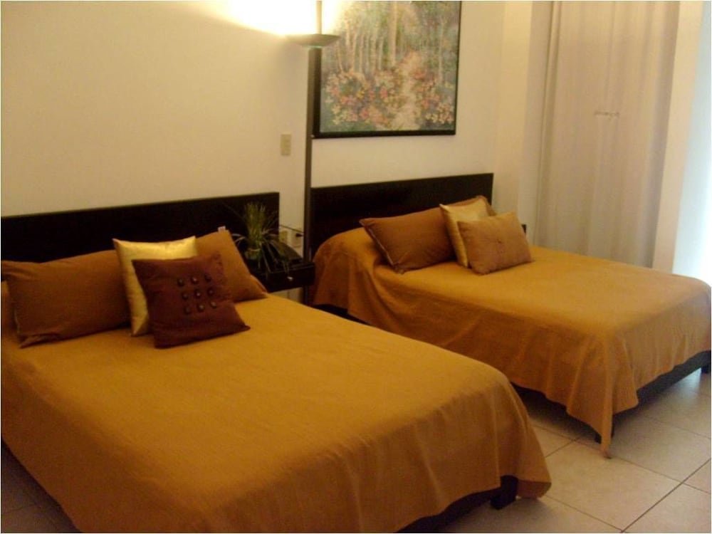 Comfort room Hotel & Suites Mo Sak