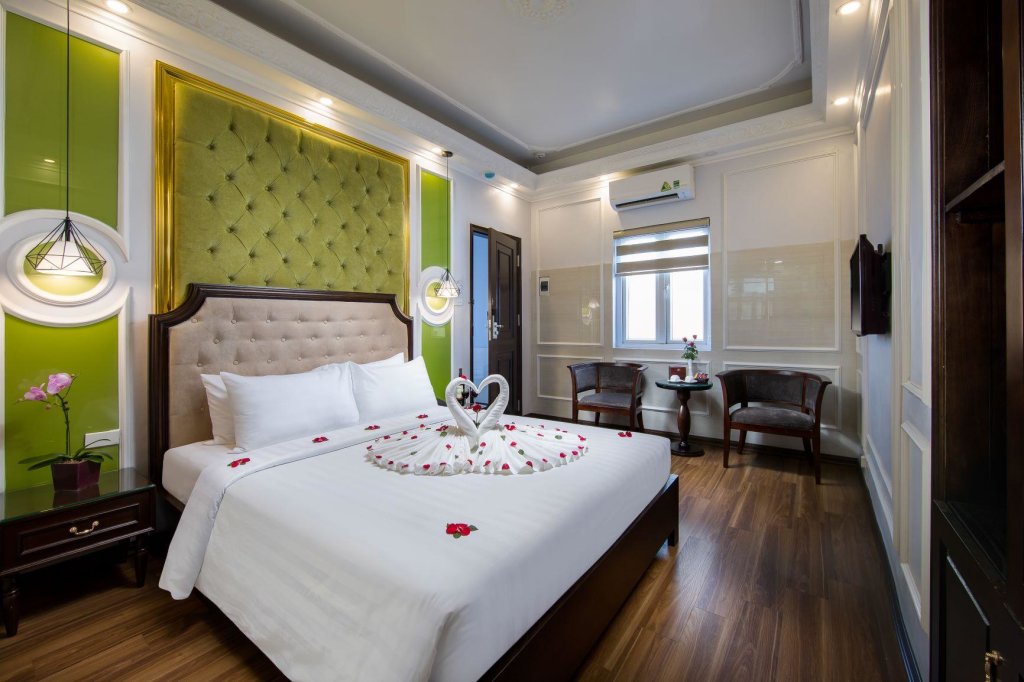 Номер Superior Hanoi Royal Palace Hotel 2