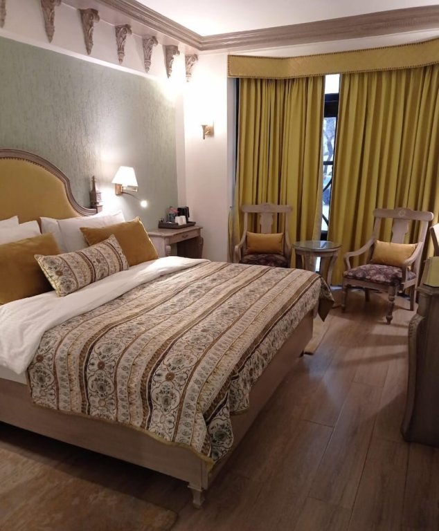 Standard Double room with balcony Ramada