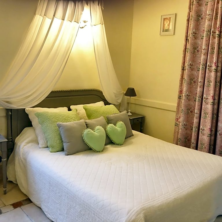 Confort chambre Hôtel l'Orangeraie