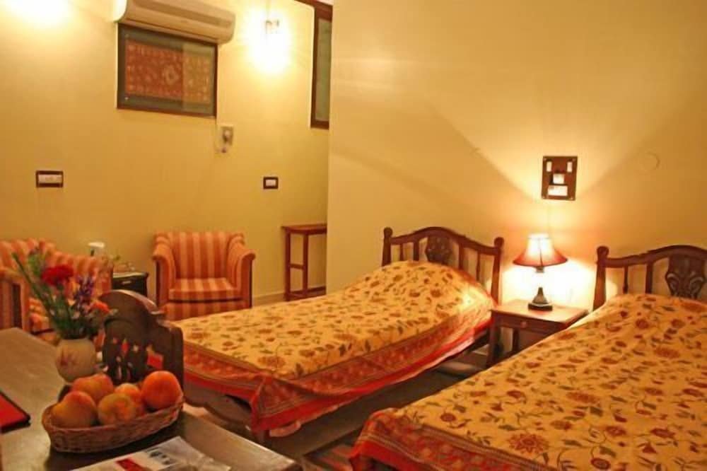 Premium Zimmer Surya Kunj Home Stay
