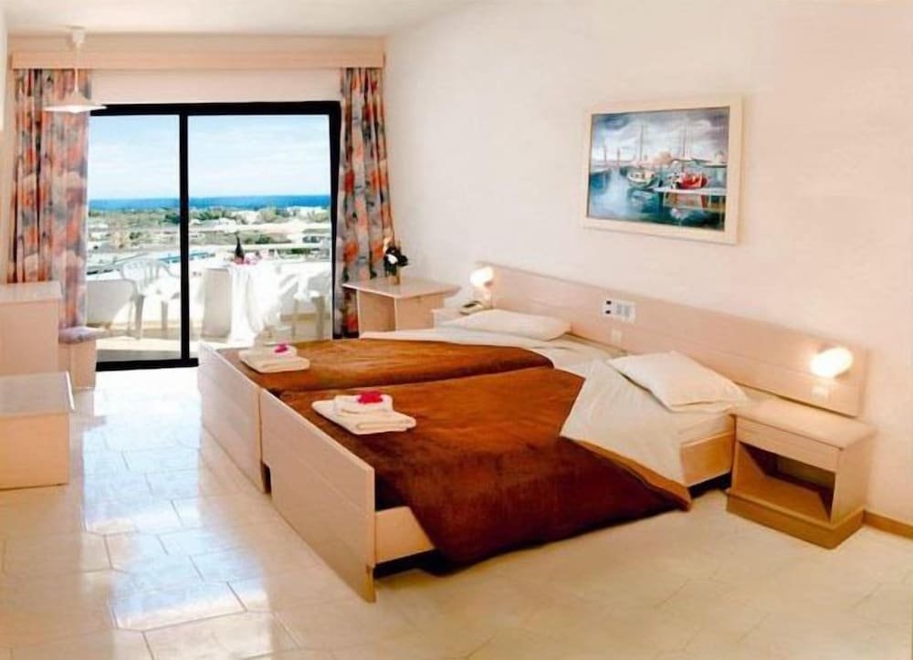 Standard Doppel Zimmer mit Balkon und mit Meerblick Hotel Iris