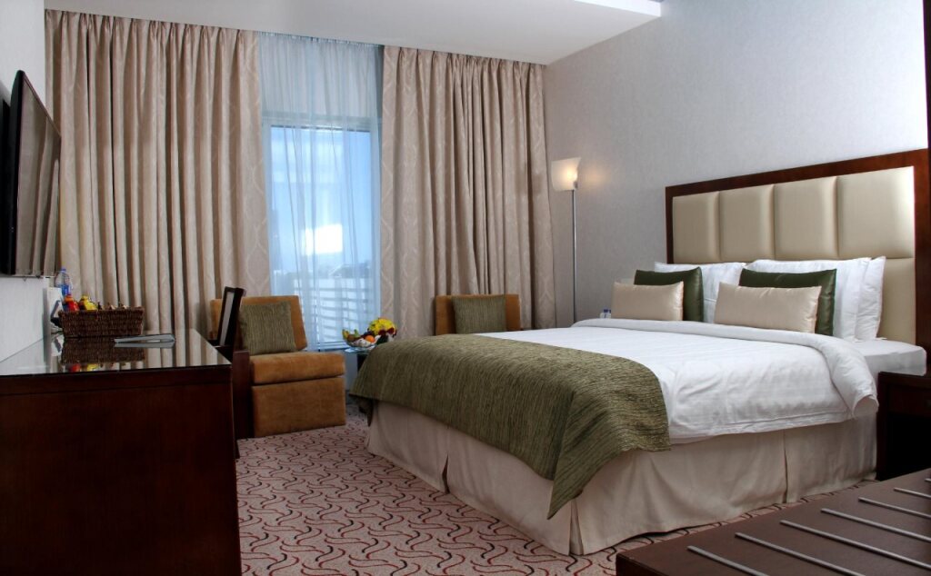 Gulf Inn Hotel Deira 4 Дубай-Дейра. Avenue Hotel Dubai 4 Дейра. Ramada Plaza by Wyndham Dubai Deira (ex. Best Western Premier) 4* (Дейра).