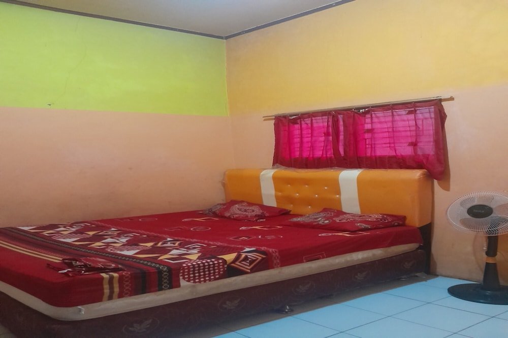 Habitación doble Económica SPOT ON 93506 Kamboja Homestay Syariah