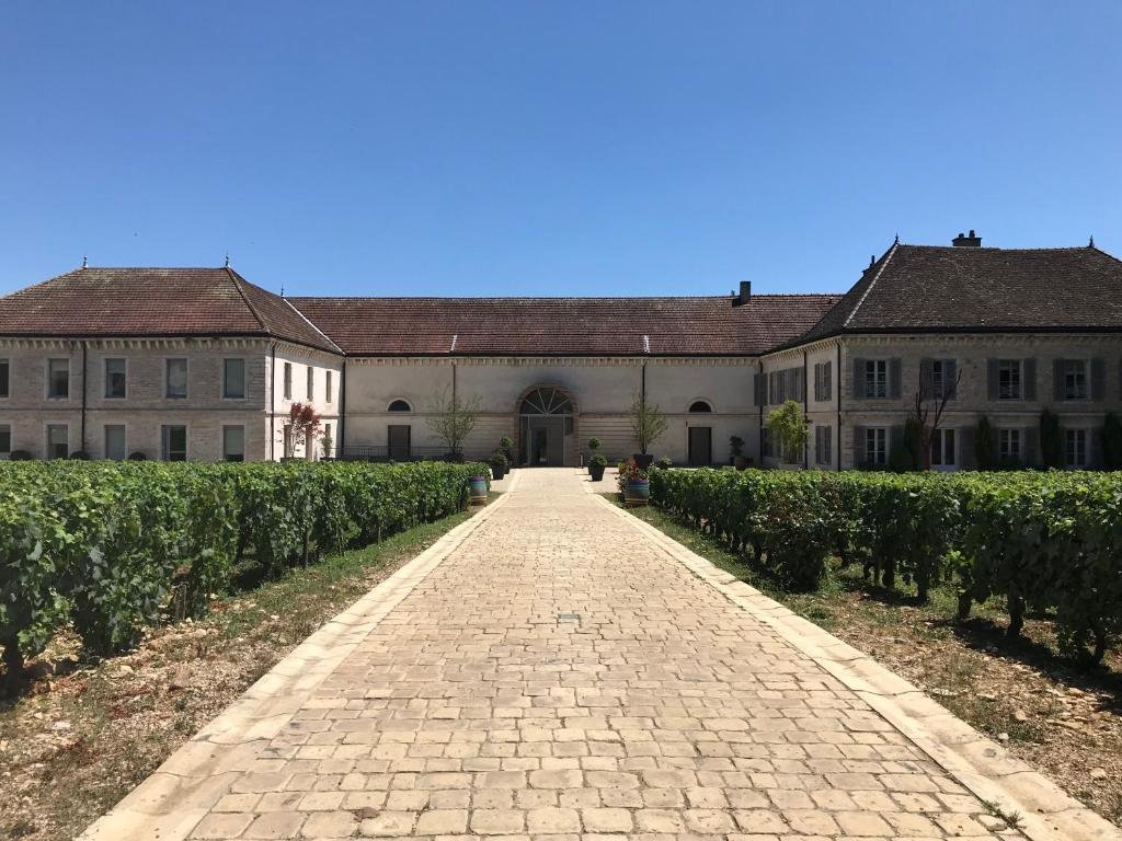 Camera Luxury Chateau de Chassagne-Montrachet