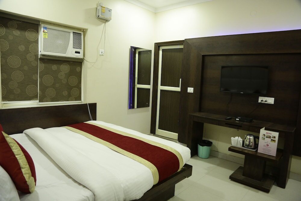 Superior Zimmer Comfort Rooms New Delhi Railway Station