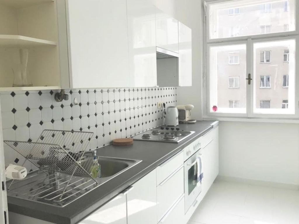 Apartamento Bright, lovely and quiet apartment at the heart of Vienna, Nachmarkt, City center