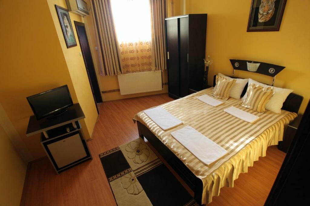 Standard Doppel Zimmer Villa Atina