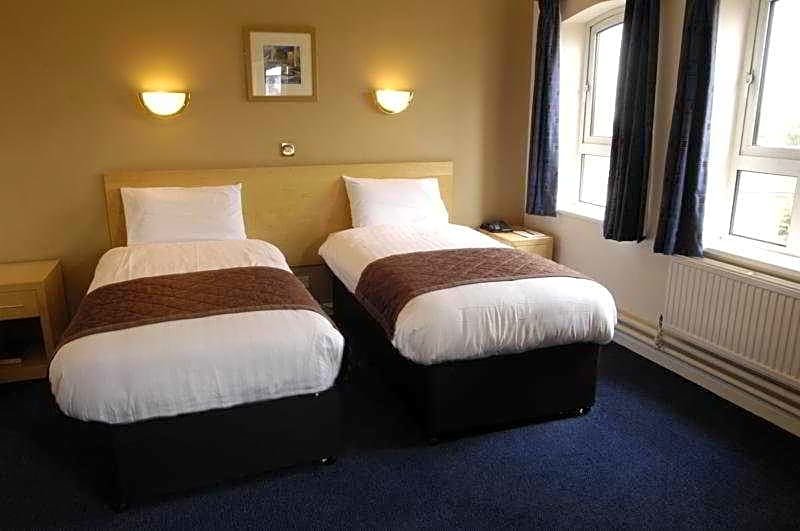 Standard room The Commercial Hotel