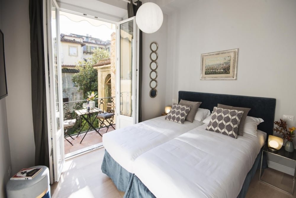 Апартаменты с 3 комнатами с балконом и с видом на город Apartments Florence Oblate Exclusive