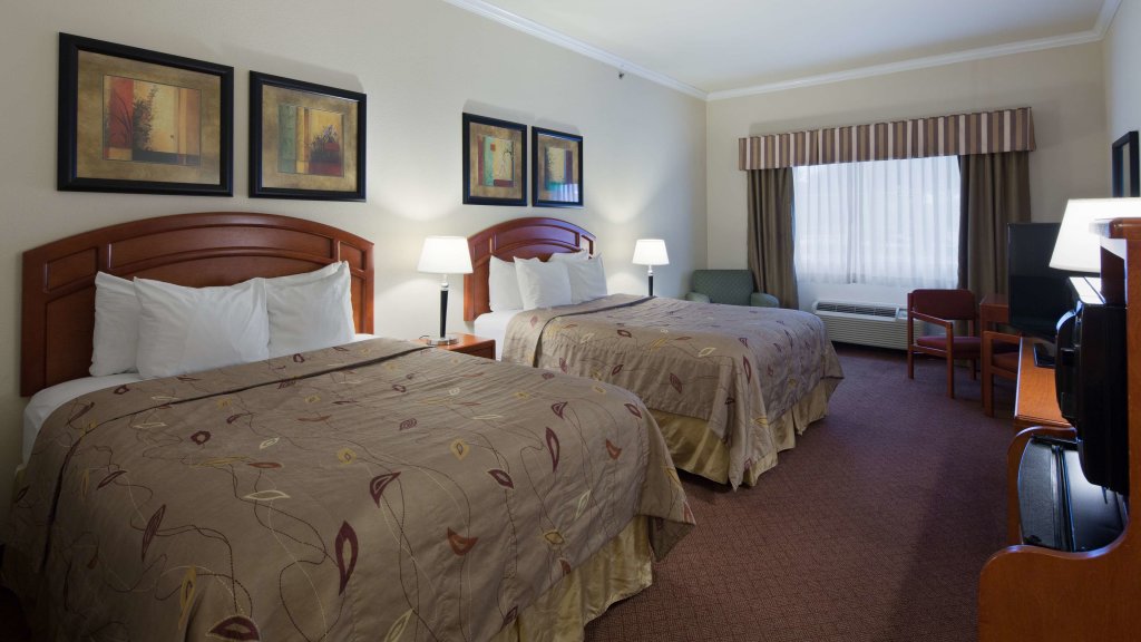 Standard quadruple chambre Best Western Inn & Suites Cleveland