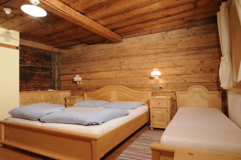 Standard Dreier Zimmer mit Bergblick Glinzhof Mountain Natur Resort Agriturismo