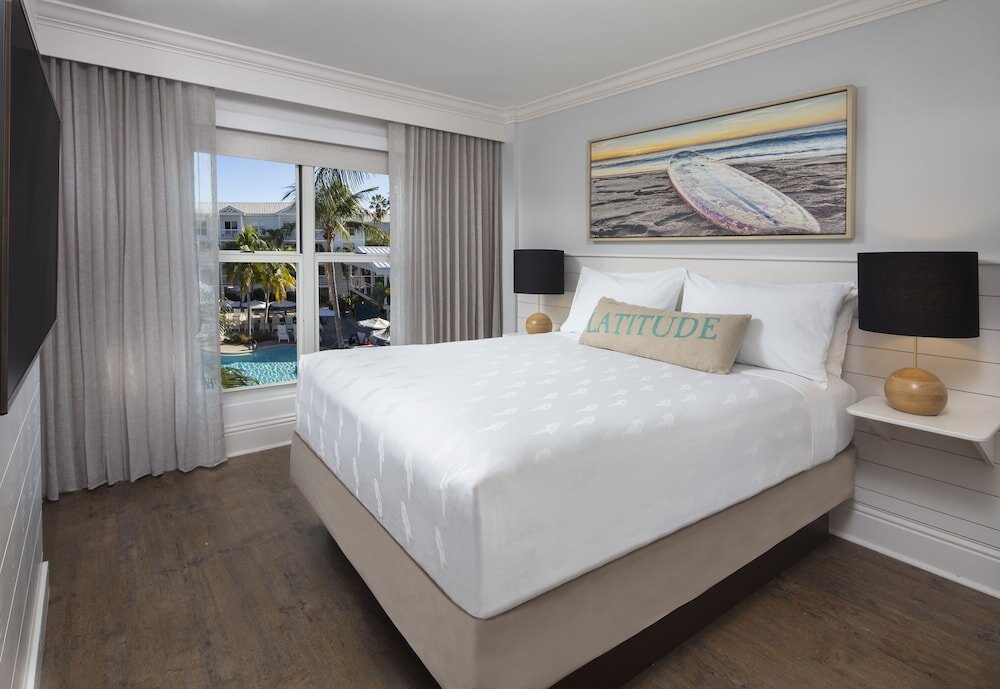 Люкс с 2 комнатами с красивым видом из окна Margaritaville Beach House Key West