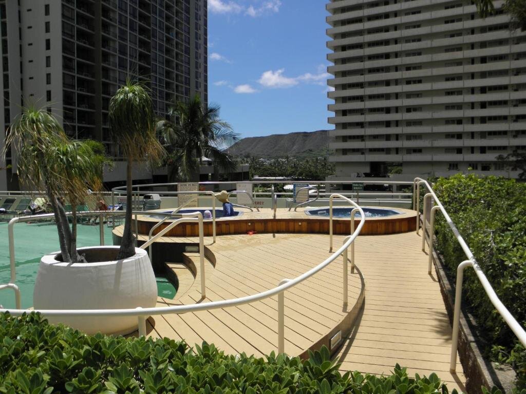 Apartamento Luxury Condo with Fabulous Ocean Views on 24th Floor - Close to Beach - Parking, AC, WiFi