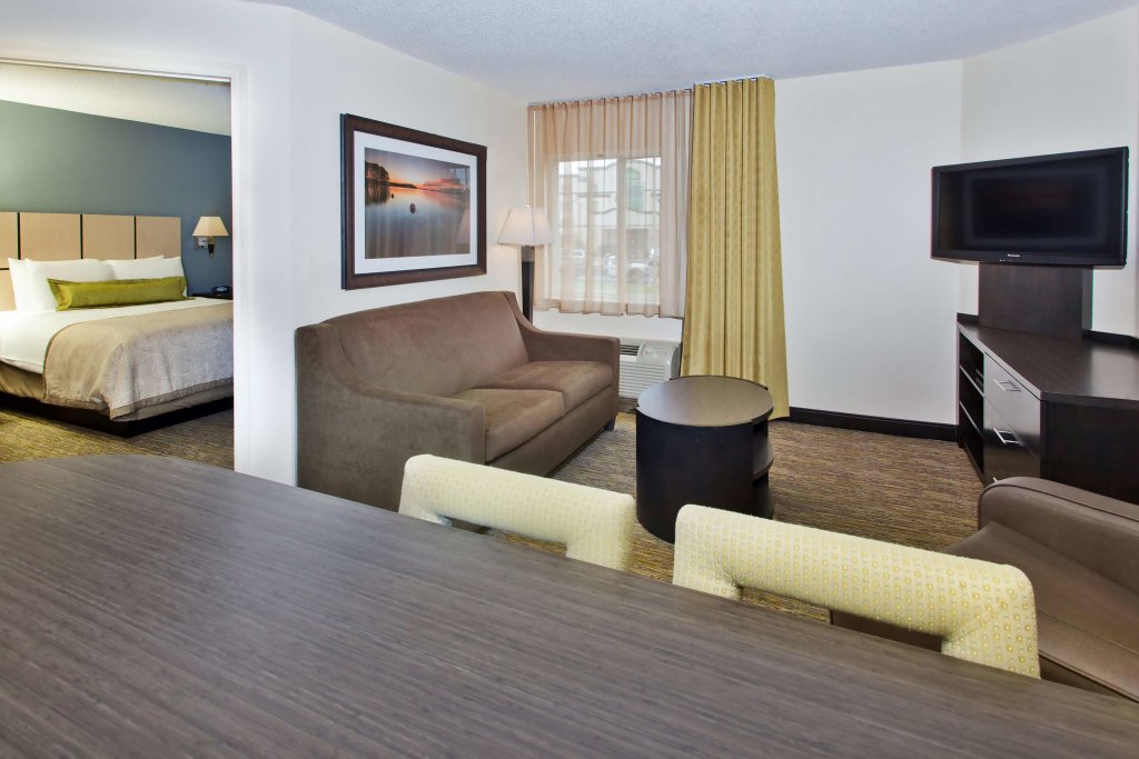 Двухместный люкс c 1 комнатой Sonesta Simply Suites Knoxville