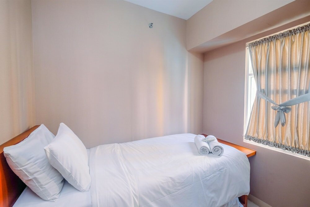 Standard Zimmer Modern 2BR Apartment for 4 Pax at Springlake Summarecon
