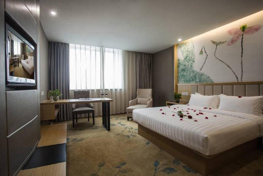 Standard Double room with view GreenTree Inn Taizhou Dongfeng Road