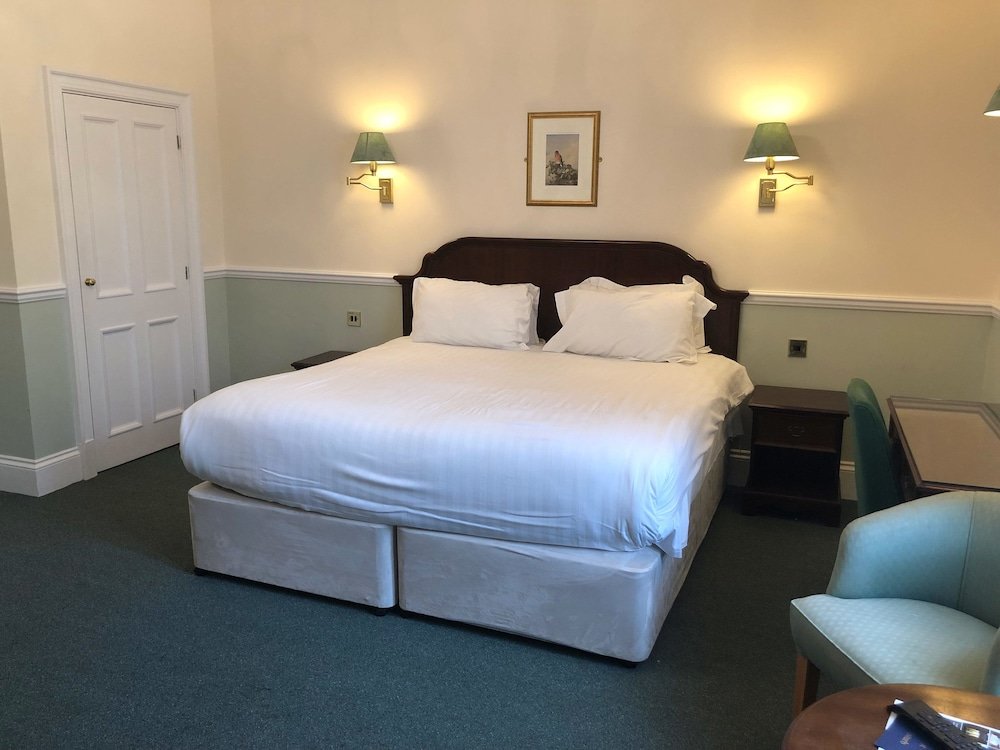 Standard room Lynford Hall Hotel