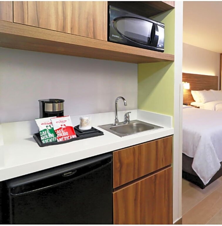 Standard room Holiday Inn Express & Suites - Playa del Carmen, an IHG Hotel