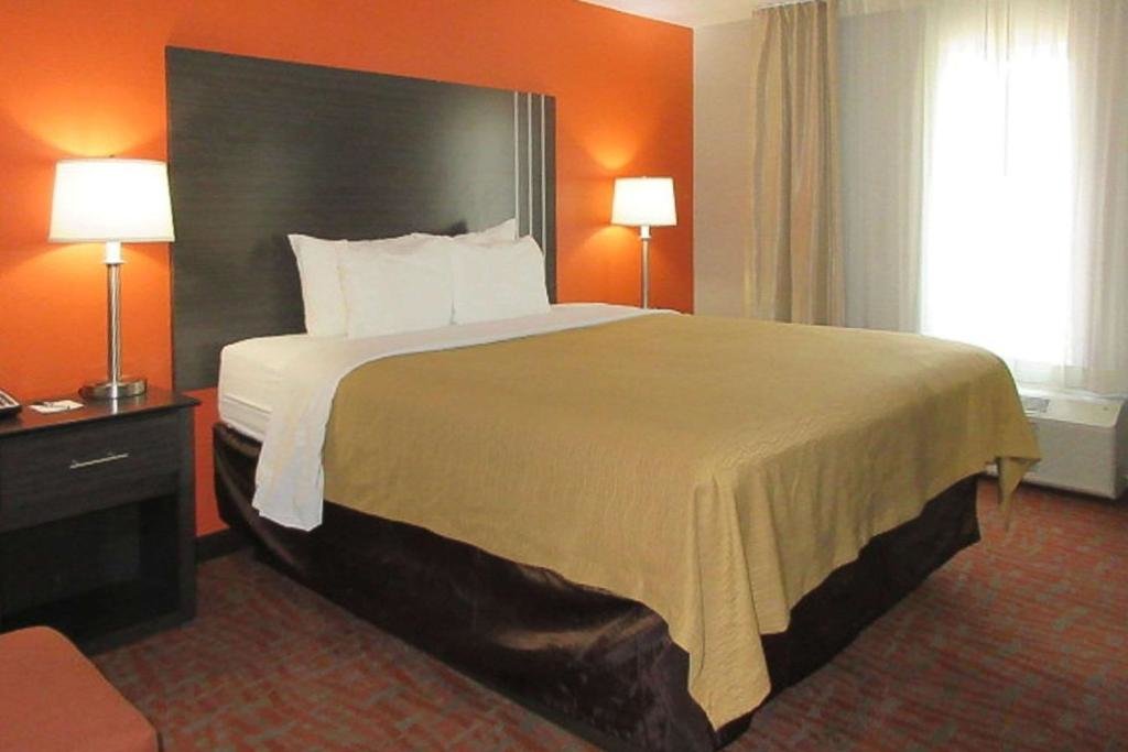 Номер Standard Quality Inn & Suites Fresno Northwest