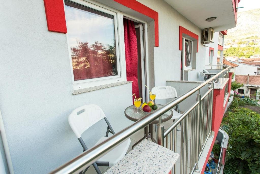 Standard Dreier Zimmer mit Balkon Motel Edem