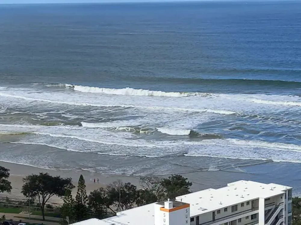 Deluxe Suite Your Stay In Surfers
