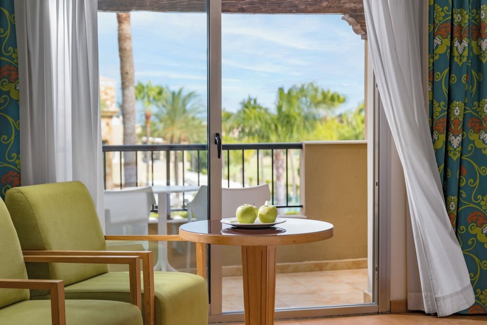 Двухместный номер Standard с балконом и с видом на поле для гольфа Elba Costa Ballena Beach & Thalasso Resort