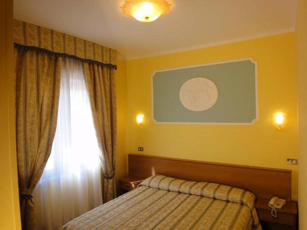 Economy Double room Platani Hotel