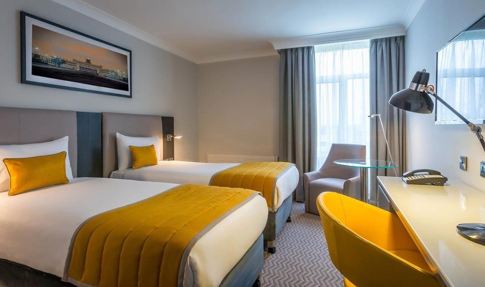 Standard Single room Maldron Hotel & Leisure Centre Limerick