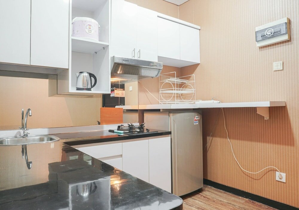 Standard Zimmer Comfortable 1BR at Nifarro Park Apartment